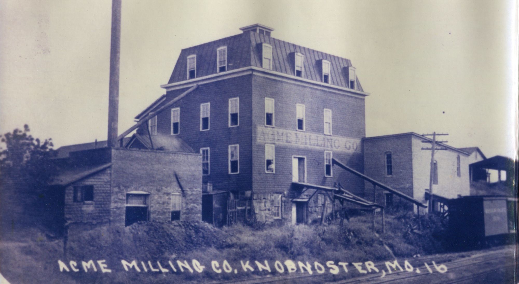 ACME Mill Knob Noster1