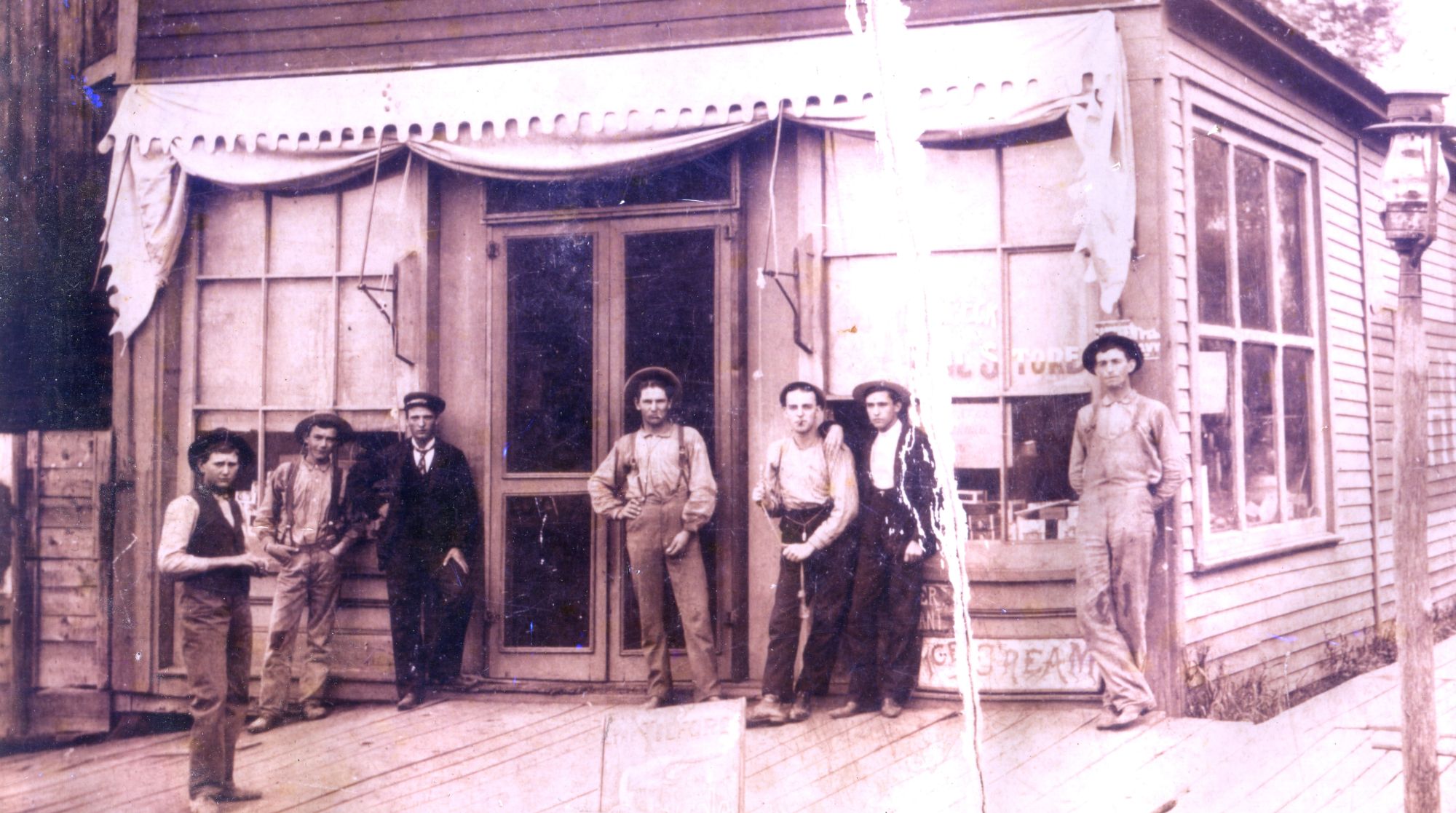 KN Old Elliot Hotel Front22